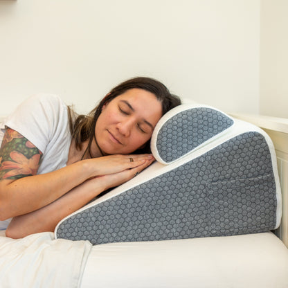Bemieé™ Wedge Pillow